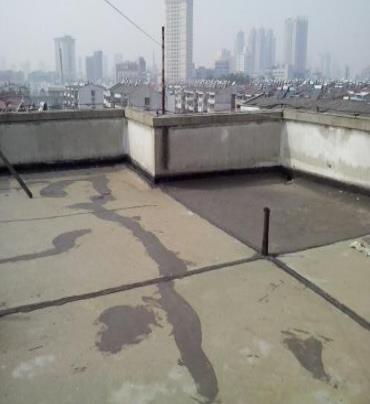 康平漏水维修 楼顶漏水是什么原因，楼顶漏水维修方法是什么?
